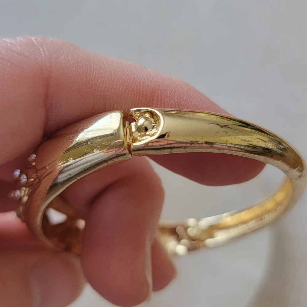 Gold Rhinestone Twisted Hinged Bracelet